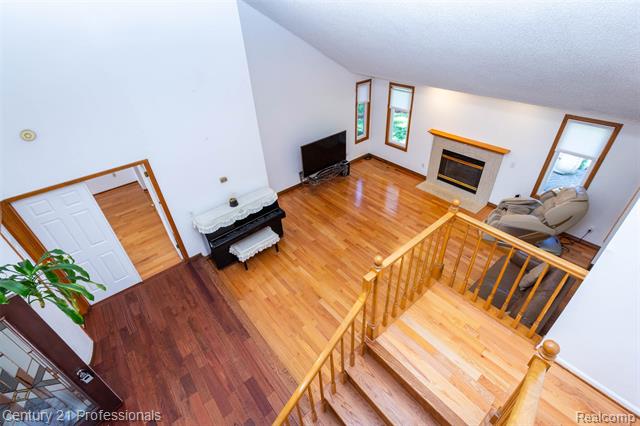 Builiding view twenty three for 6241 Smithfield, Troy, MI. 48085