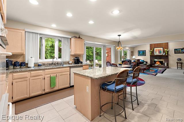 Builiding view twenty for 1719 Hickory Bark, Bloomfield Hills, MI. 48304