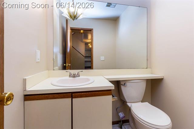 Builiding view nineteen for 6718 Forest Park, Troy, MI. 48098
