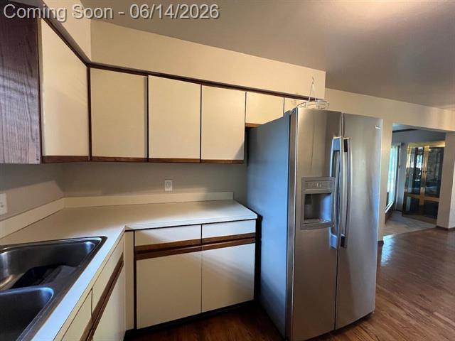 Builiding view thirteen for 6718 Forest Park, Troy, MI. 48098