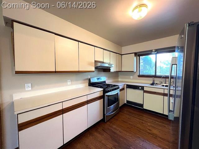 Builiding view twelve for 6718 Forest Park, Troy, MI. 48098