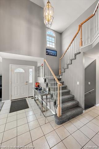 Builiding view eight for 899 Hathaway, Auburn Hills, MI. 48326