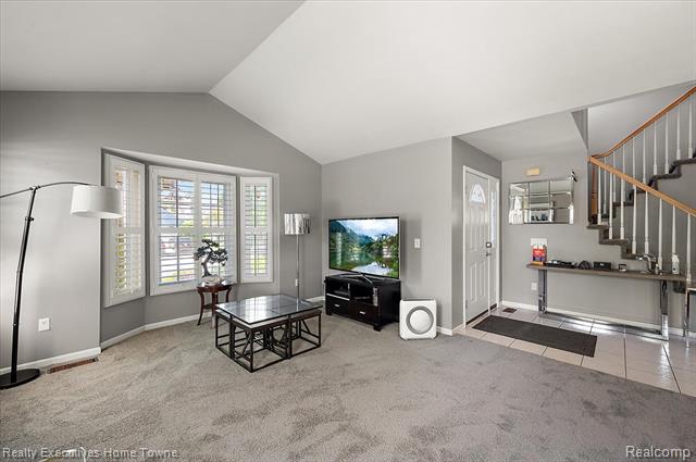 Builiding view fifteen for 899 Hathaway, Auburn Hills, MI. 48326