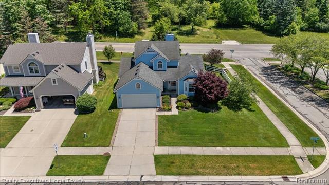 Builiding view five for 899 Hathaway, Auburn Hills, MI. 48326