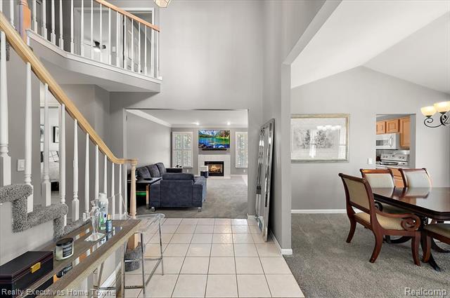 Builiding view nine for 899 Hathaway, Auburn Hills, MI. 48326