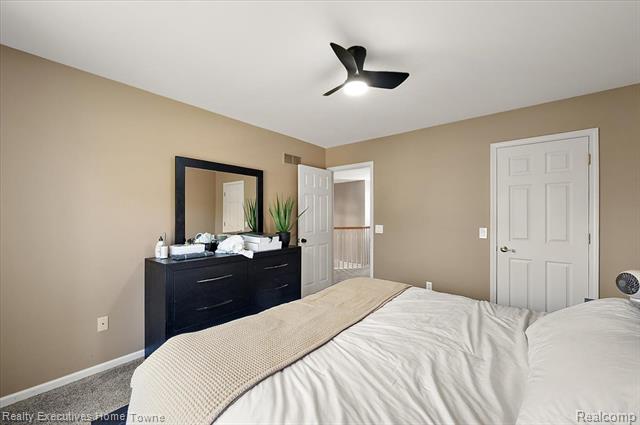 Builiding view thirty three for 899 Hathaway, Auburn Hills, MI. 48326