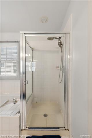 Builiding view twenty eight for 899 Hathaway, Auburn Hills, MI. 48326