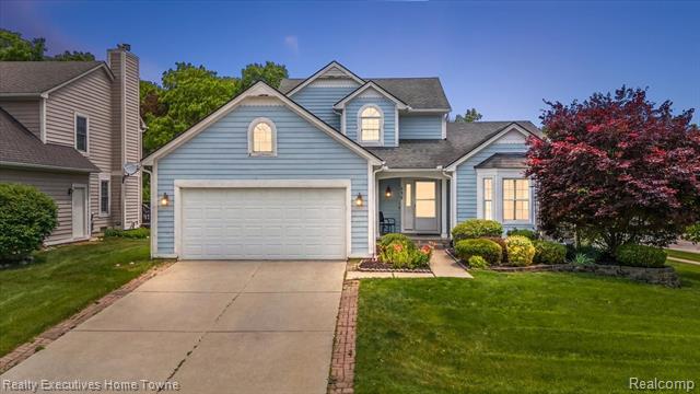 front view for 899 Hathaway Dr, Auburn Hills, Mi. 48326