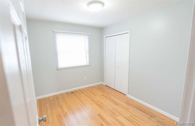Builiding view eleven for 3452 Cone, Rochester, MI. 48309