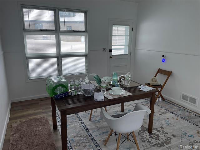 Builiding view eighty two for 3443 Nichols, Auburn Hills, MI. 48326