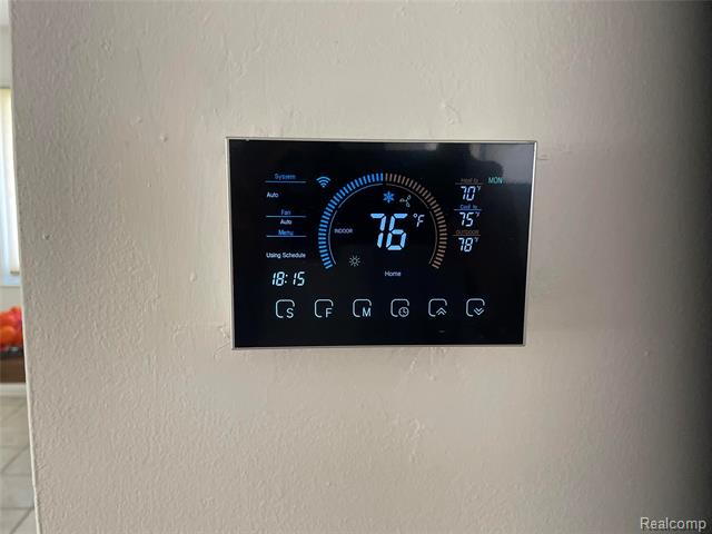 Builiding view forty four for 3443 Nichols, Auburn Hills, MI. 48326