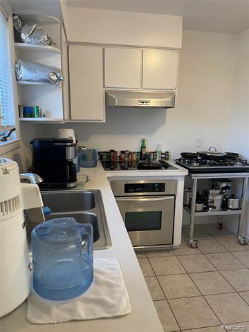 Builiding view seventy one for 3443 Nichols, Auburn Hills, MI. 48326