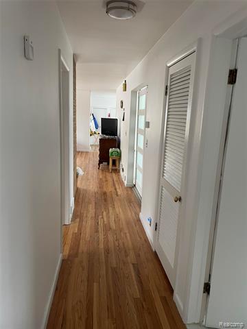 Builiding view sixty eight for 3443 Nichols, Auburn Hills, MI. 48326