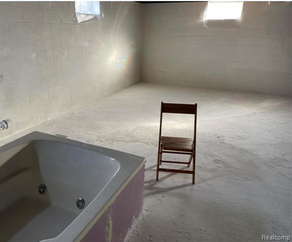 Builiding view sixty three for 3443 Nichols, Auburn Hills, MI. 48326