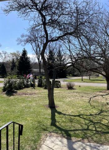 Builiding view thirty one for 3443 Nichols, Auburn Hills, MI. 48326