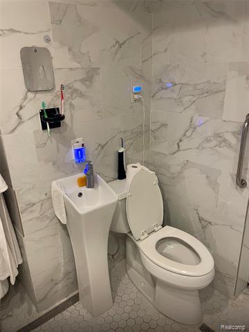 Builiding view three for 3443 Nichols, Auburn Hills, MI. 48326