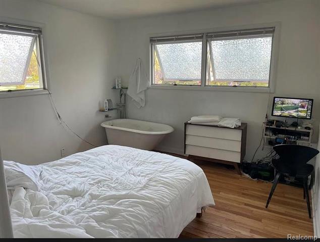 Builiding view twenty eight for 3443 Nichols, Auburn Hills, MI. 48326