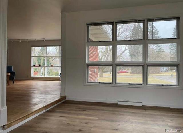 Builiding view twenty one for 3443 Nichols, Auburn Hills, MI. 48326