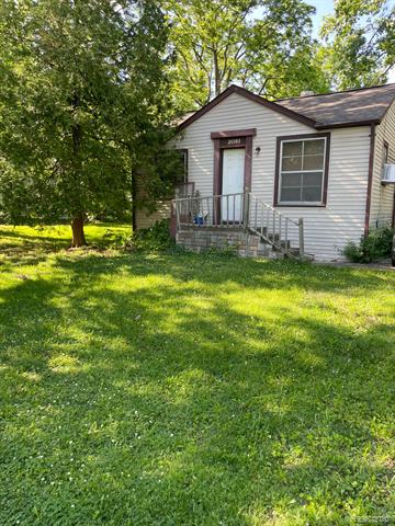 front view for 2081 Oaknoll St, Auburn Hills, Mi. 48326