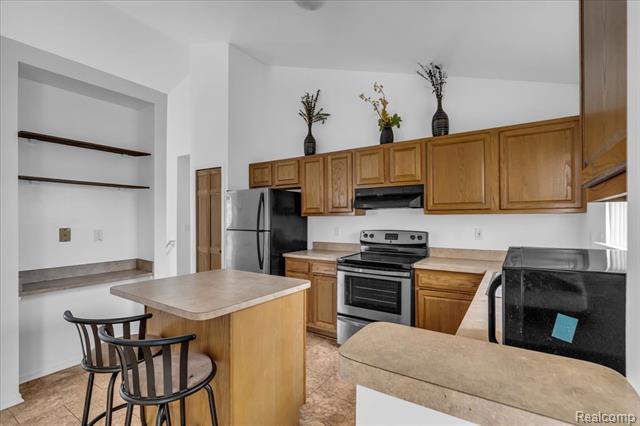 Builiding view nine for 845 Canter, Auburn Hills, MI. 48326