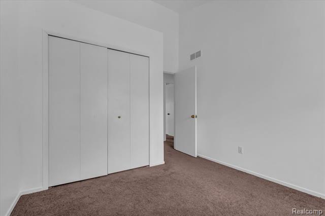 Builiding view nineteen for 845 Canter, Auburn Hills, MI. 48326