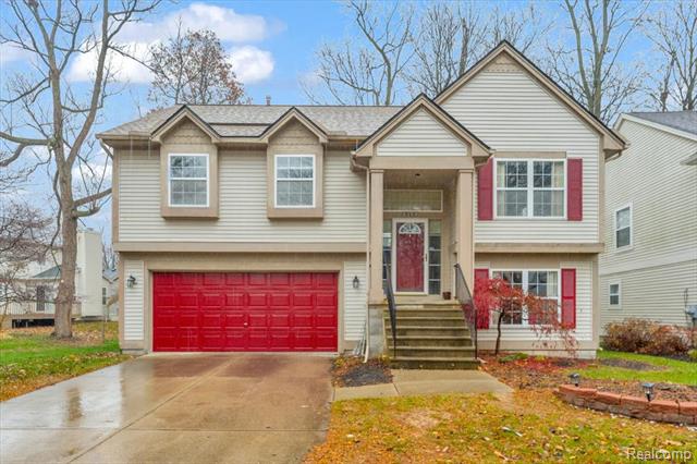 Builiding view one for 845 Canter, Auburn Hills, MI. 48326