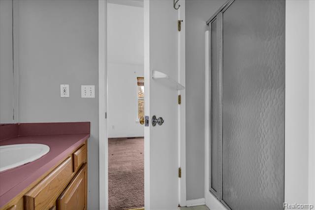 Builiding view seventeen for 845 Canter, Auburn Hills, MI. 48326