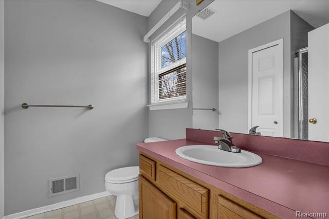 Builiding view sixteen for 845 Canter, Auburn Hills, MI. 48326