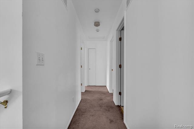 Builiding view twenty for 845 Canter, Auburn Hills, MI. 48326