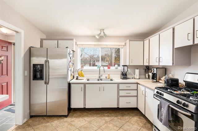 Builiding view seven for 642 Provincetown, Auburn Hills, MI. 48326