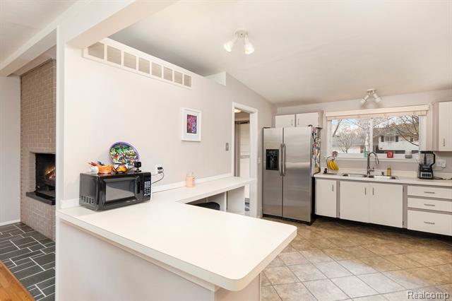 Builiding view six for 642 Provincetown, Auburn Hills, MI. 48326