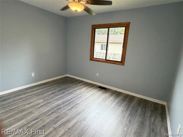 Builiding view eleven for 2830 Hessel, Rochester, MI. 48307