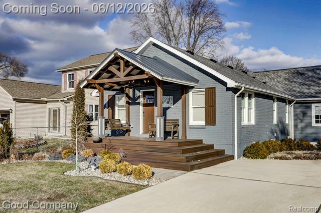 Builiding view seventy for 3105 Culbertson, Rochester, MI. 48307