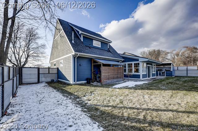 Builiding view sixty five for 3105 Culbertson, Rochester, MI. 48307