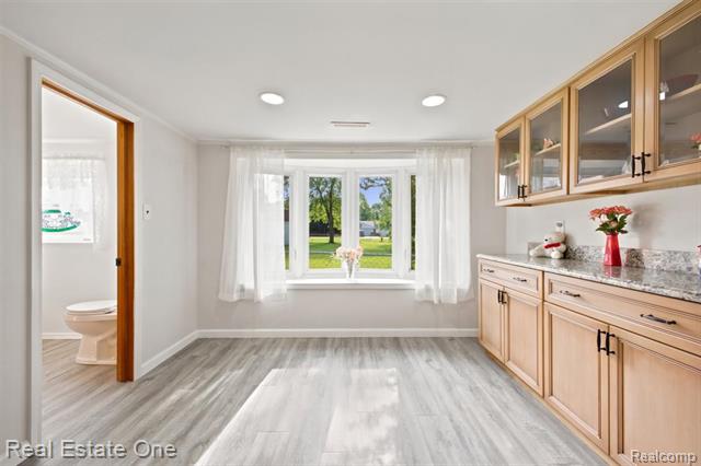 Builiding view eight for 3003 Longview, Rochester, MI. 48307