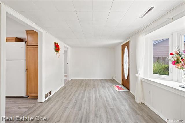 Builiding view four for 3003 Longview, Rochester, MI. 48307