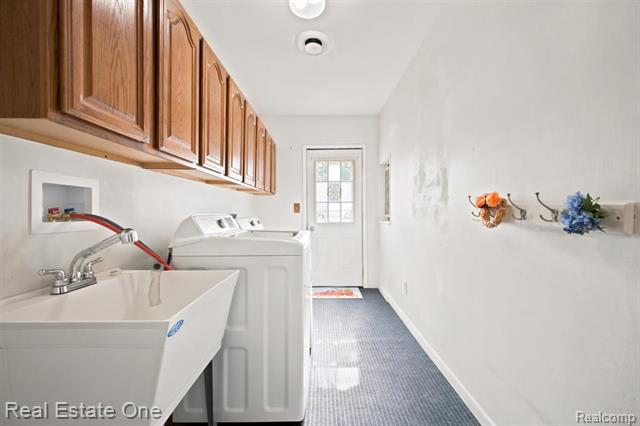 Builiding view twenty one for 3003 Longview, Rochester, MI. 48307