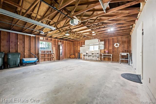 Builiding view twenty two for 3003 Longview, Rochester, MI. 48307