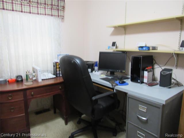 Builiding view eight for 2567 Walbridge, Rochester, MI. 48307