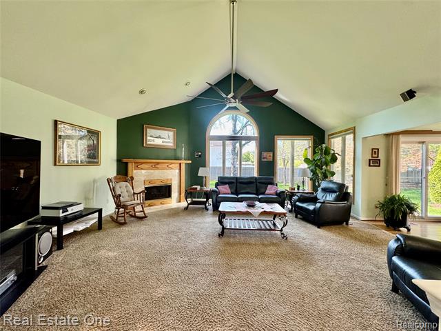 Builiding view seven for 1668 S Shore, Rochester, MI. 48307
