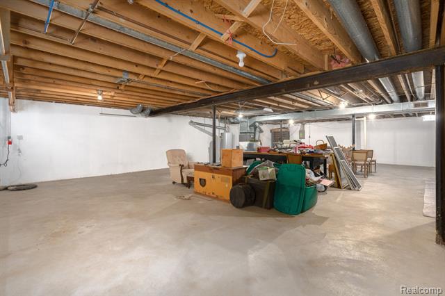 Builiding view twenty for 2238 Flanders, Rochester, MI. 48307