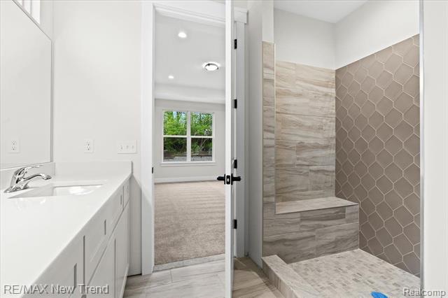 Builiding view fourteen for 7832 Trailside, West Bloomfield, MI. 48323