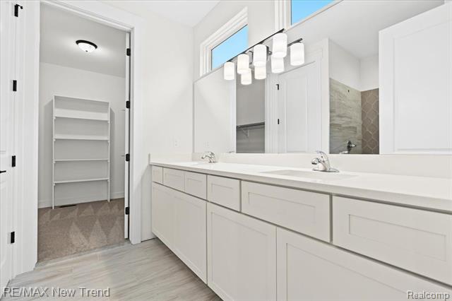 Builiding view thirteen for 7832 Trailside, West Bloomfield, MI. 48323