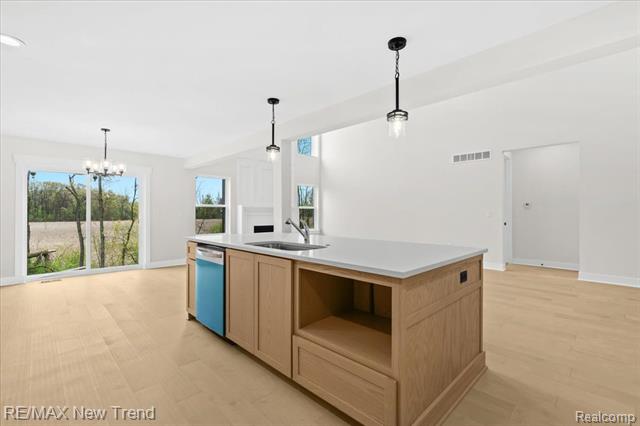 Builiding view sixteen for 7829 Trailside, West Bloomfield, MI. 48323