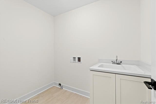 Builiding view thirty two for 7829 Trailside, West Bloomfield, MI. 48323