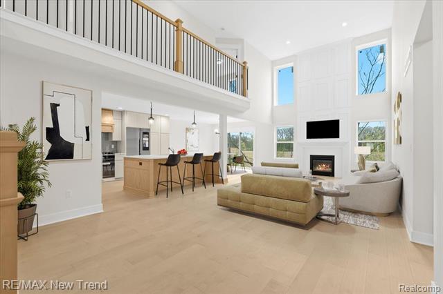 Builiding view three for 7829 Trailside, West Bloomfield, MI. 48323
