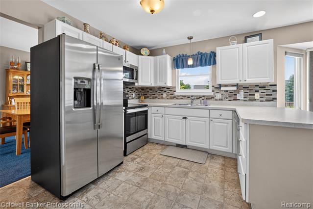 Builiding view six for 2088 Lochnayne, Davison, MI. 48423