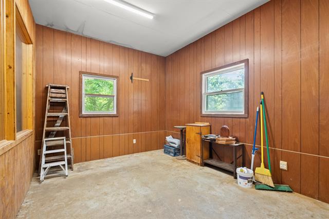 Builiding view eleven for 4445 Sassafras, Battle Creek, MI. 49017
