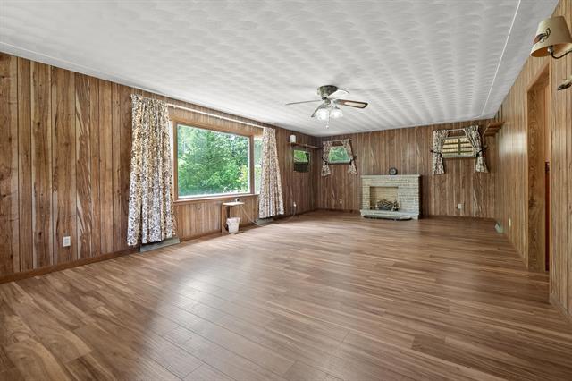 Builiding view sixteen for 4445 Sassafras, Battle Creek, MI. 49017
