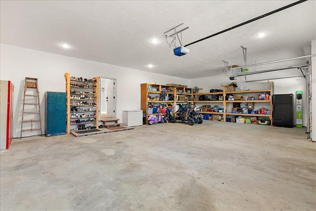 Builiding view eighty nine for 7654 Burrstone, Caledonia, MI. 49316